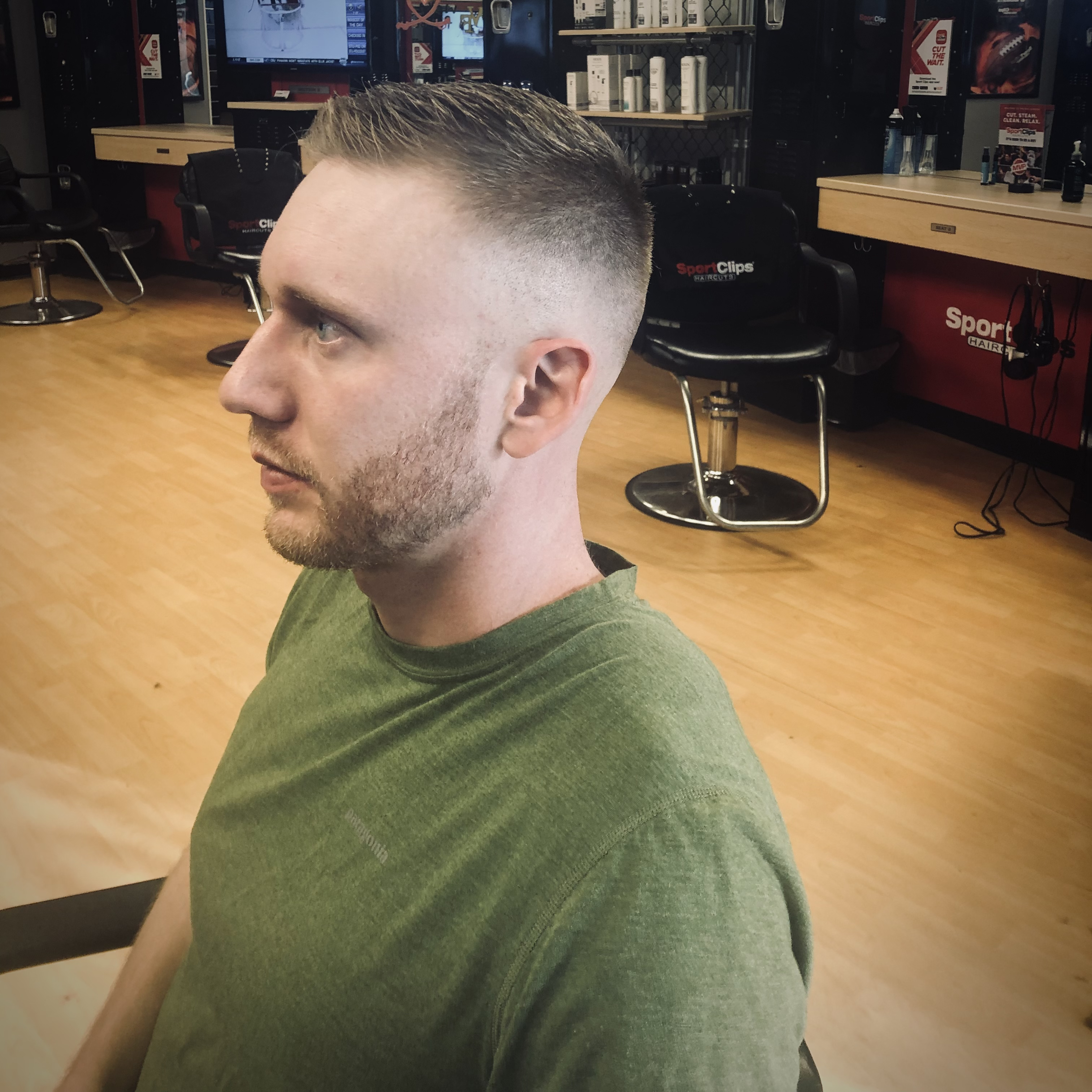 Mid Fade with spikey top